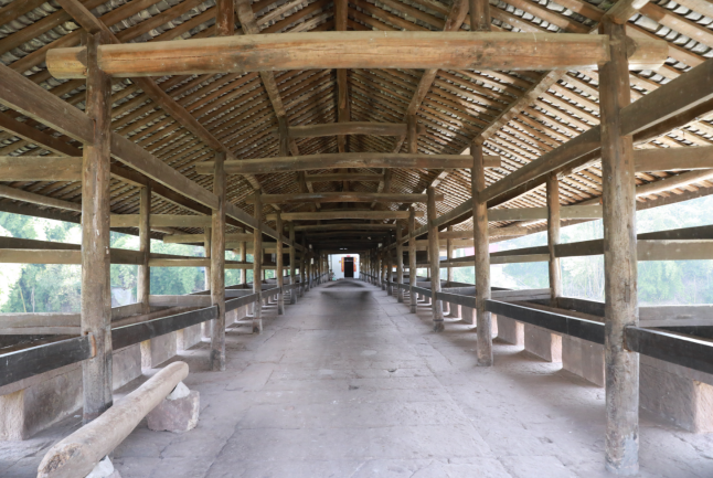 合川區雙槐鎮雙槐村,黃土村,雙門村與華鎣慶華鎮三合村,銅鼓寨村等